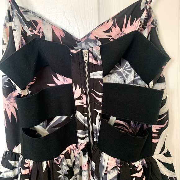 Like Minded strappy palm dress, black, size M, zipper down back w/cutouts - Picture 3 of 4